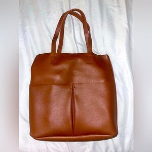 Cognac colored tote bag